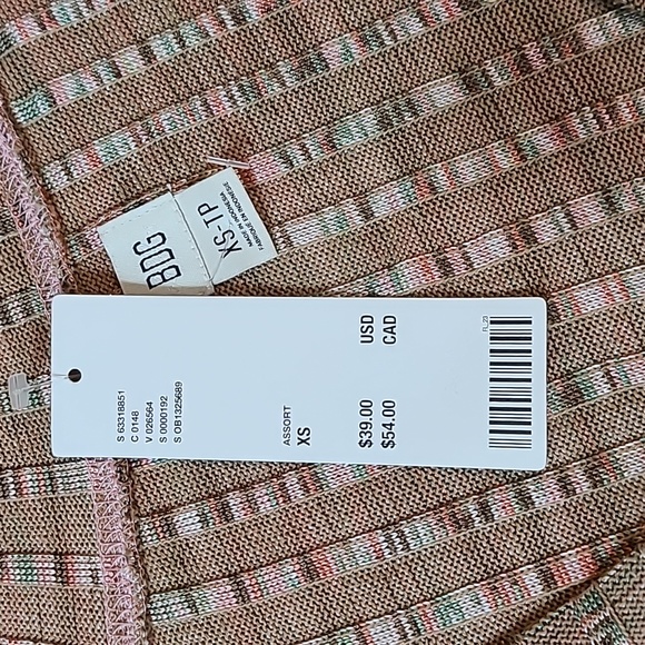 BDG Ribbed Crop Top NWT - Picture 5 of 8